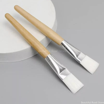 Professional Face Mask Brush — Soft Fiber Applicator